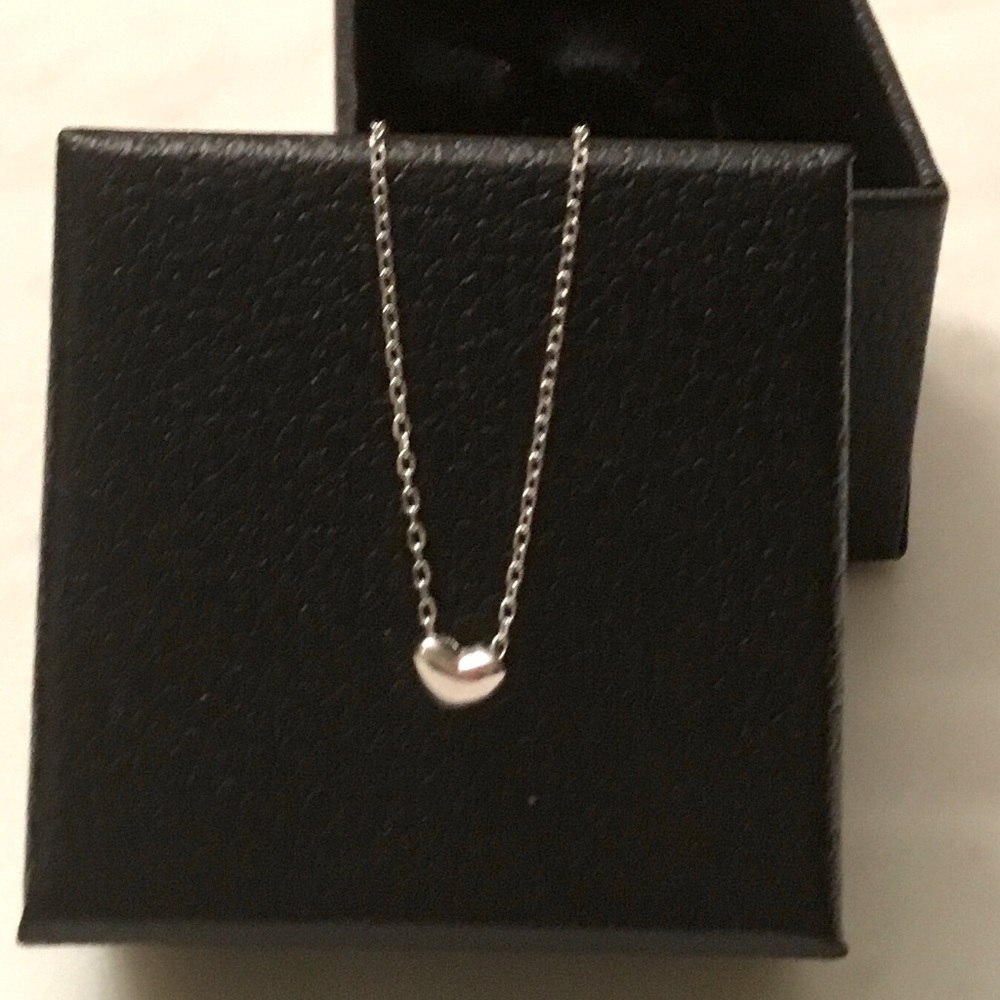 Sale $20 Firm! Sterling Silver Heart Necklace - Picture 16 of 16